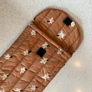 BAGGU Puffy Laptop Sleeve 16" in Painted Daisy